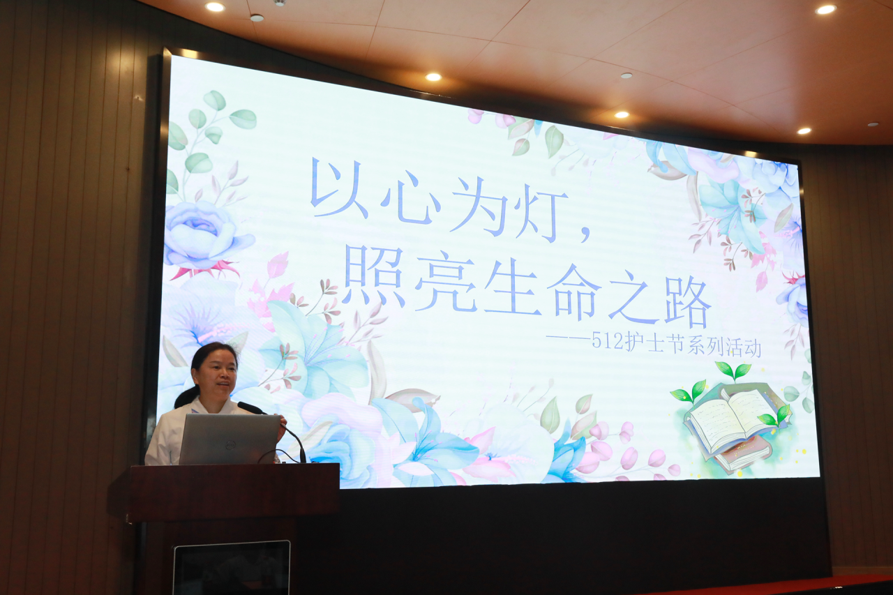 小(xiǎo)沈老师.png